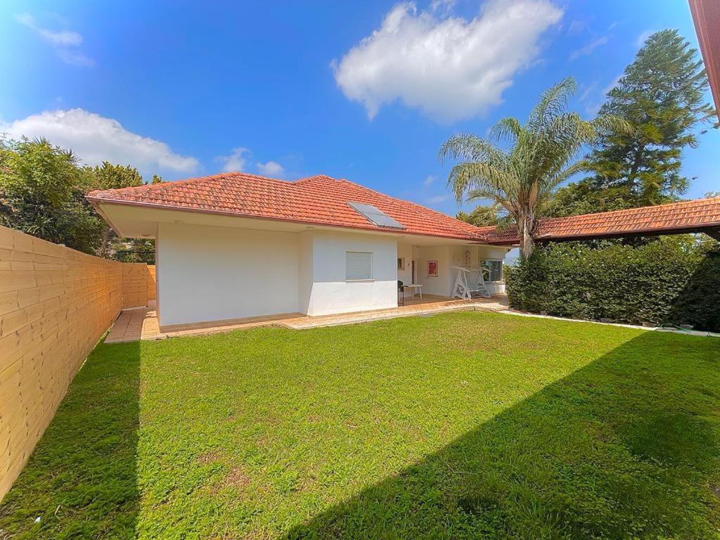 וילת שגיא - חופשה כפרית ליד הכנרת - Sagi Villa Yavne'el Exterior photo
